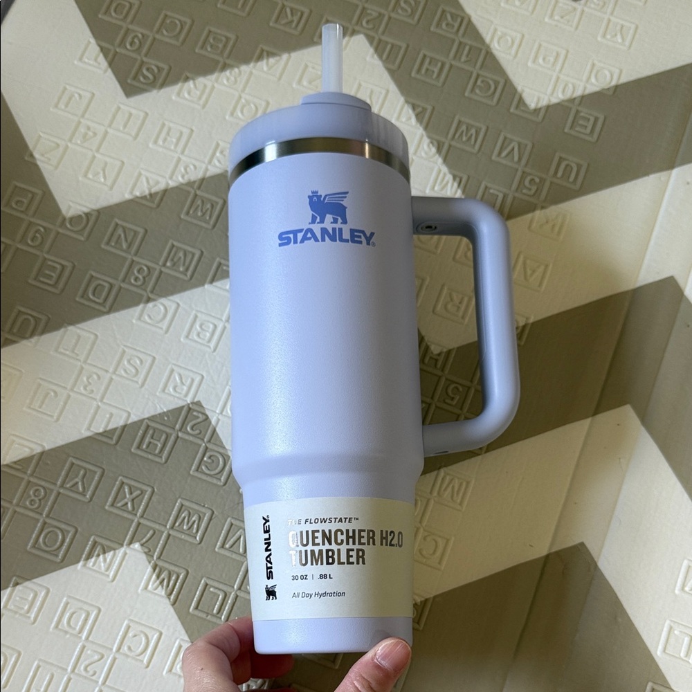 Stanley Quencher H2.0 Tumbler - Dew Drop